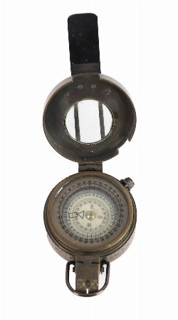 A WWII-ERA BRASS FIELD COMPASS