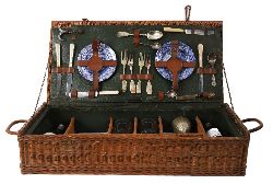 1930S MOTORING PICNIC HAMPER, FITTED INTERIOR