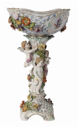 19TH-CENTURY SITZENDORF PORCELAIN COMPORT