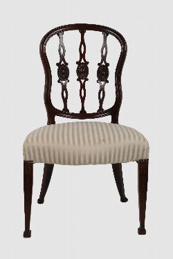 EDWARDIAN MAHOGANY HEPPLEWHITE-STYLE CHAIR