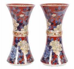 PAIR OF 19TH-CENTURY JAPANESE IMARI VASES