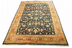 NORTH-WEST PERSIAN FAREHAN PATTERN CARPET, CIRCA 1940