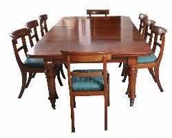 19TH-CENTURY STRAHAN DUBLIN MAHOGANY TELESCOPIC DINING TABLE WITH 3 EXTENDING LEAVES