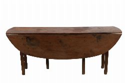18TH-CENTURY MAHOGANY HUNT TABLE