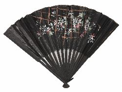 LATE 19TH-CENTURY CONTINENTAL FOLDING FAN WITH FLORAL-PAINTED LEAF