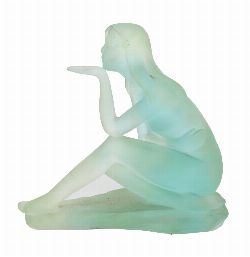 LALIQUE-STYLE GLASS FIGURE GROUP OF A SEATED LADY