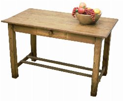 GEORGIAN PINE KITCHEN TABLE
