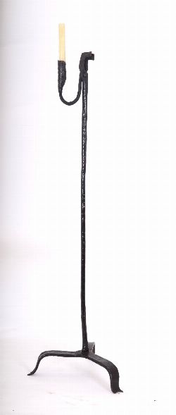19TH-CENTURY FORGED IRON FLOOR-STANDING RUSH LIGHT