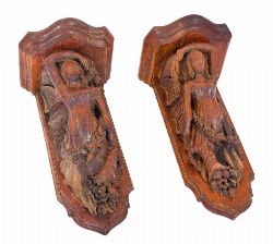 PAIR OF 19TH-CENTURY CARVED WOOD WALL BRACKETS