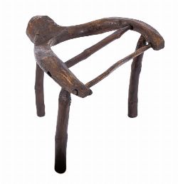 19TH-CENTURY PRIMITIVE THREE-LEGGED STOOL