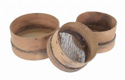 SET OF THREE GRADUATED METAL SIEVES