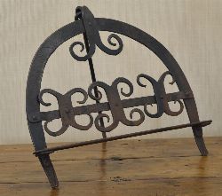 19TH-CENTURY FORGED IRON BREAD HARDENING STAND