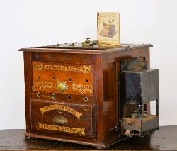 HEARSON'S PATENT EGG INCUBATOR
