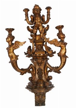 19TH-CENTURY CARVED GILTWOOD WALL-MOUNTED FIGURAL SCONCE