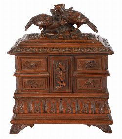 19TH-CENTURY BLACK FOREST CARVED JEWELLERY BOX