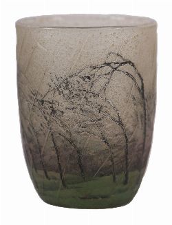 DAUM CAMEO GLASS VASE, CIRCA 1900