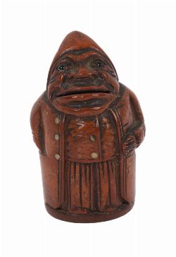 EARLY 19TH-CENTURY CONTINENTAL CARVED COQUILLA NUT FIGURAL SNUFF BOX