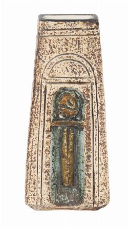 MID-20TH-CENTURY ENGLISH TROIKA CORNWALL VASE