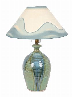 MAURICE MULCAHY (IRISH, 20TH CENTURY) STUDIO POTTERY TABLE LAMP AND SHADE