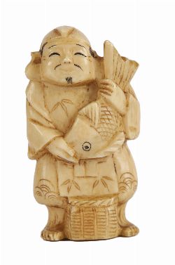 JAPANESE OKIMONO FIGURE WITH FISH