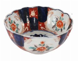 19TH - CENTURY JAPANESE IMARI BOWL