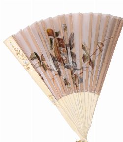 LATE 19TH-CENTURY CONTINENTAL FOLDING FAN WITH PAINTED GAUZE LEAF