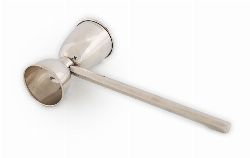 SILVER-PLATED DRINKS MEASURE WITH HANDLE