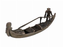 SILVER GONDOLA FIGURE