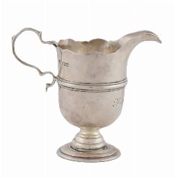 DUBLIN SILVER CREAM JUG, 1924