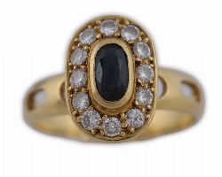 YELLOW GOLD SAPPHIRE AND DIAMOND CLUSTER RING