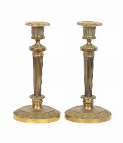 PAIR OF FRENCH EMPIRE BRONZE CANDLESTICKS, EARLY 19TH CENTURY