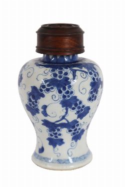 CHINESE BLUE AND WHITE PORCELAIN BALUSTER JAR AND COVER, KANGXI PERIOD (1662â€“1722)