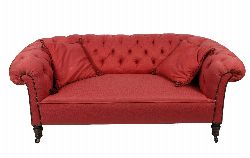19TH-CENTURY ROLLBACKED CHESTERFIELD SETTEE