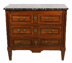 18TH-CENTURY FRENCH WALNUT COMMODE
