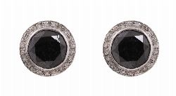 PAIR OF NATURAL BLACK DIAMOND EARRINGS