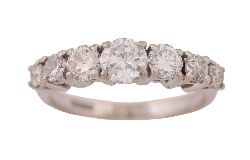 18CT WHITE GOLD FIVE-STONE DIAMOND RING