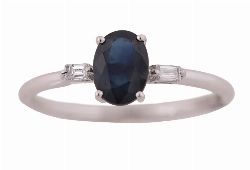 SAPPHIRE AND DIAMOND RING