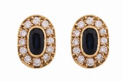 PAIR OF 18CT GOLD SAPPHIRE AND DIAMOND CLUSTER EARRINGS

