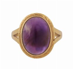 CABOCHON AMETHYST RING