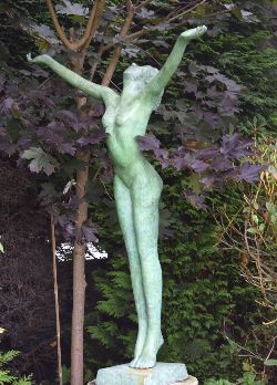 LIFESIZE BRONZE FIGURE OF A FEMALE NUDE