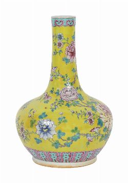 19TH-CENTURY CHINESE, YELLOW-GROUND FAMILLE-ROSE BOTTLE VASE