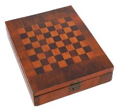 19TH CENTURY MAHOGANY BOX WITH CHEQUERED CHESS LID
