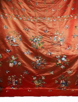 CHINESE EMBROIDERED SILK WALL HANGING
