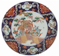 LARGE 19TH-CENTURY JAPANESE IMARI CHARGER
