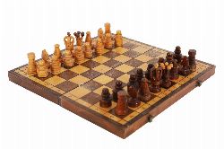 CARVED WOODEN CHESS SET