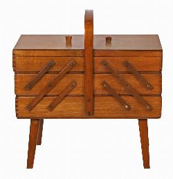 MID-20TH-CENTURY OAK CANTILEVER SEWING BOX