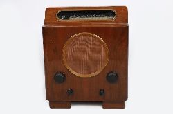 VINTAGE MURPHY RADIO TYPE A72