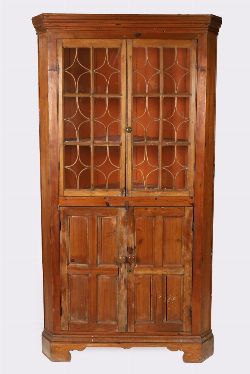 GEORGIAN PERIOD PINE CORNER CABINET