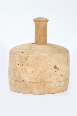 PINE BUTTER STAMP AND 1LB MEASURE