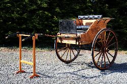 A WICKER-BODIED LADY'S PHAETON, CIRCA 1910